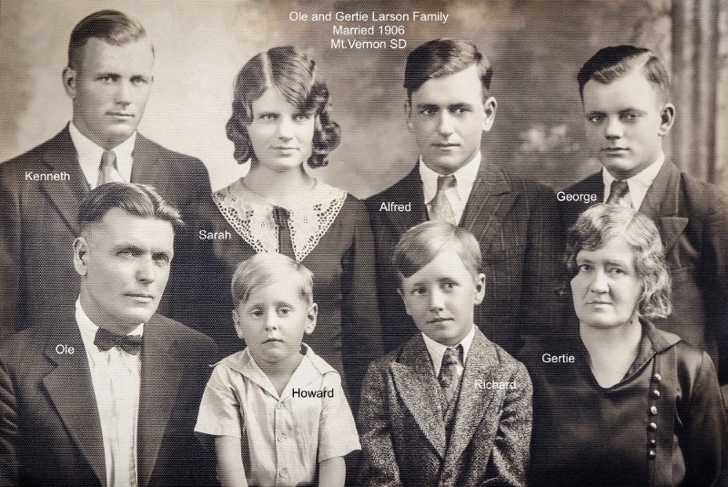 1930s Ole and Gertie Larson Family.jpg